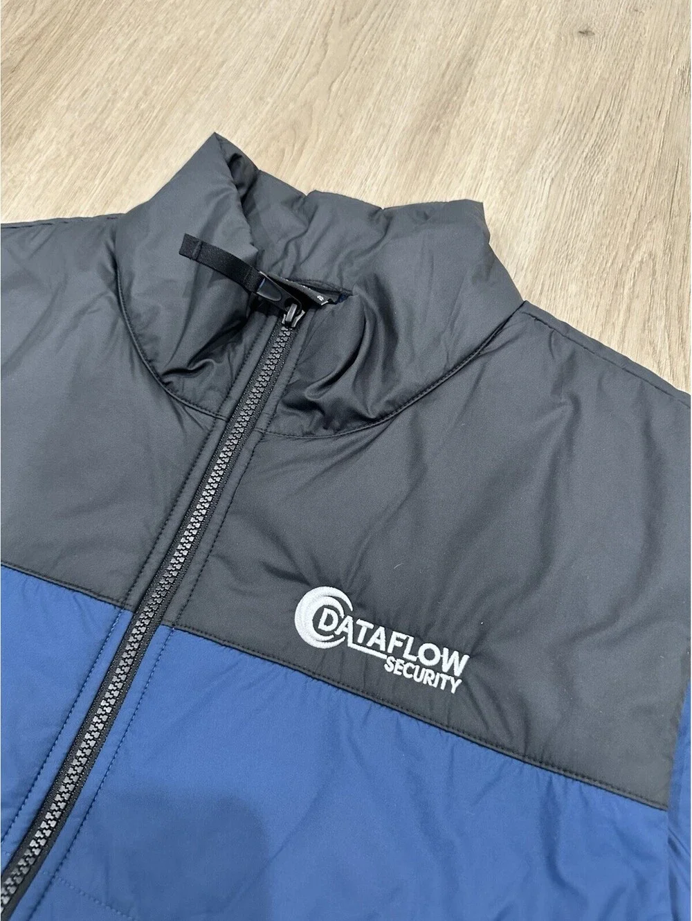 NWT The North Face Everyday Insulated Vest Black Blue Men’s Sz XL Puffer Style
